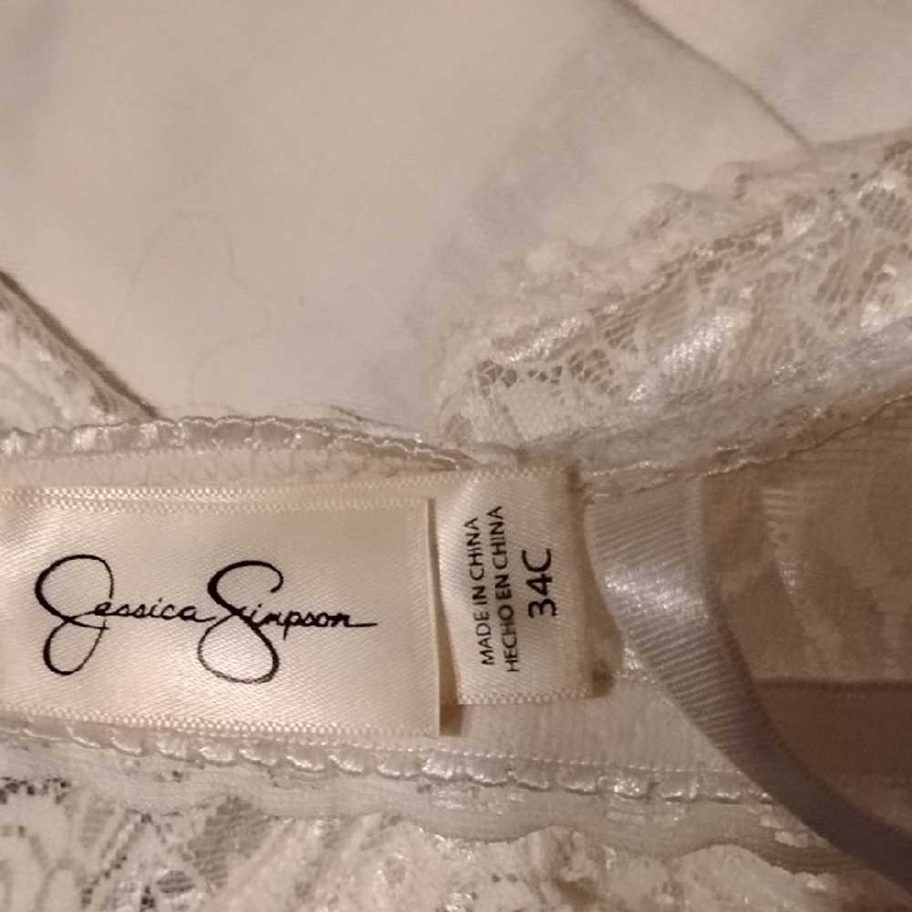 Jessica Simpson Lace Underwire Bra - Cream - Picture 4 of 4